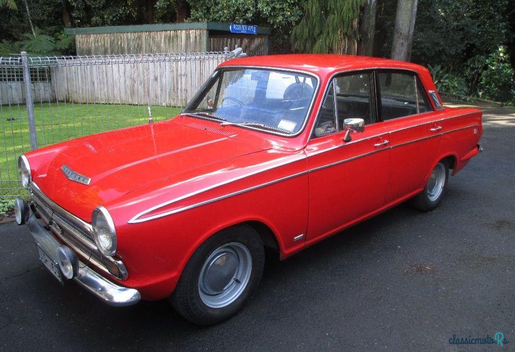 1965' Ford Cortina photo #1