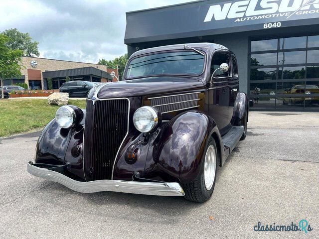 1936' Ford Deluxe photo #3