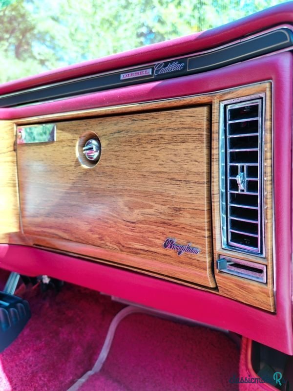 1980' Cadillac Fleetwood photo #4