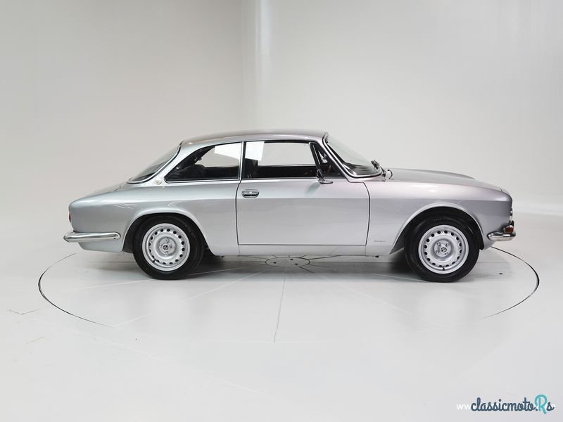 1969' Alfa Romeo 1750 GT Veloce Bertone '69 CH5510 photo #3