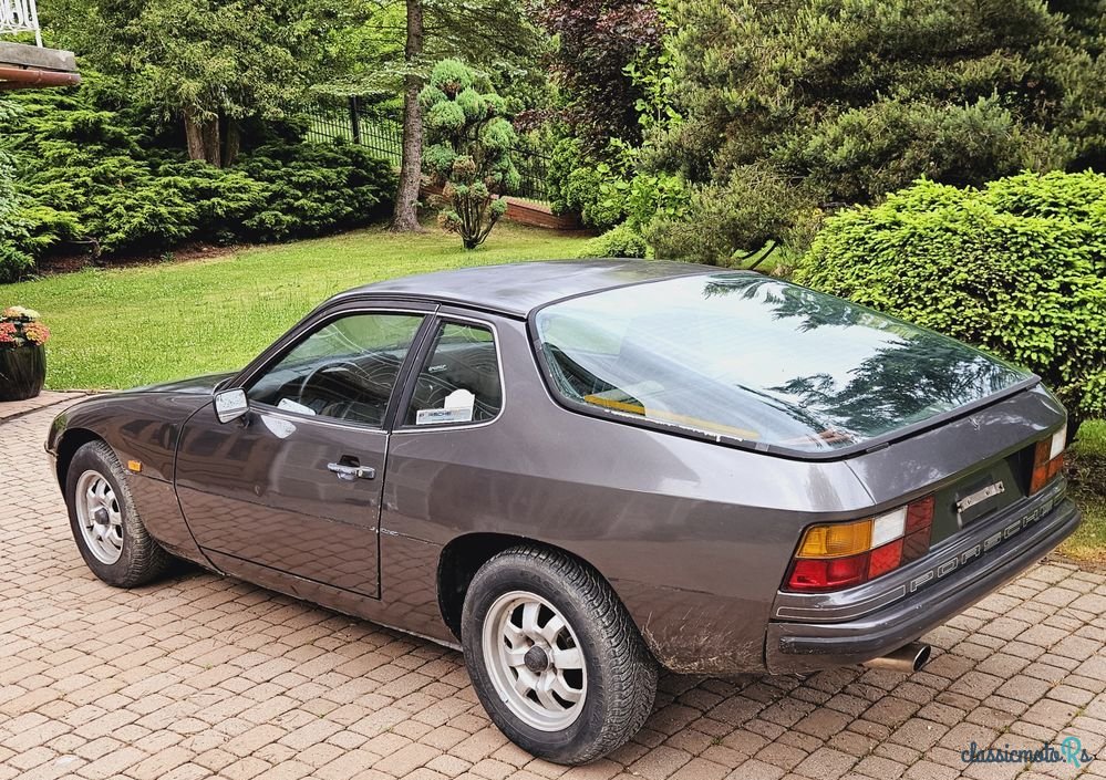 1979' Porsche 924 Standard photo #5