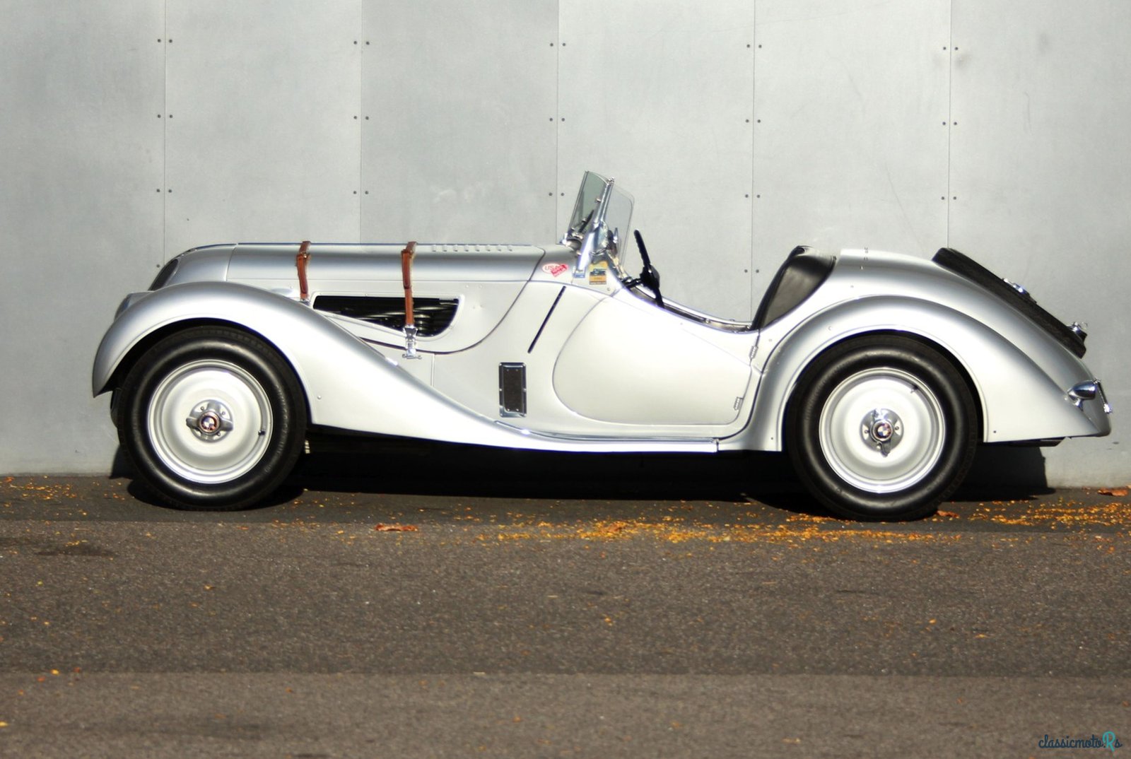 1939' BMW 3 Series photo #5