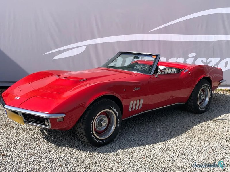 1968' Chevrolet Corvette photo #1