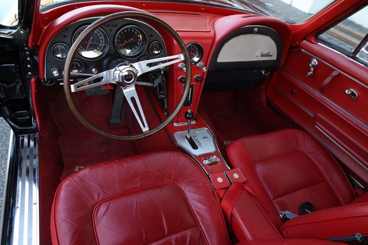 1965' Chevrolet Corvette photo #3