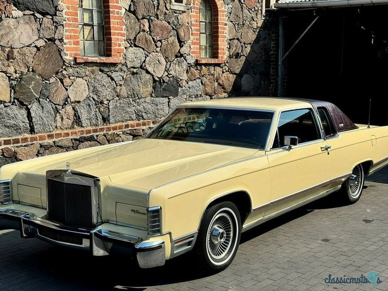 1979' Lincoln Town Car photo #1