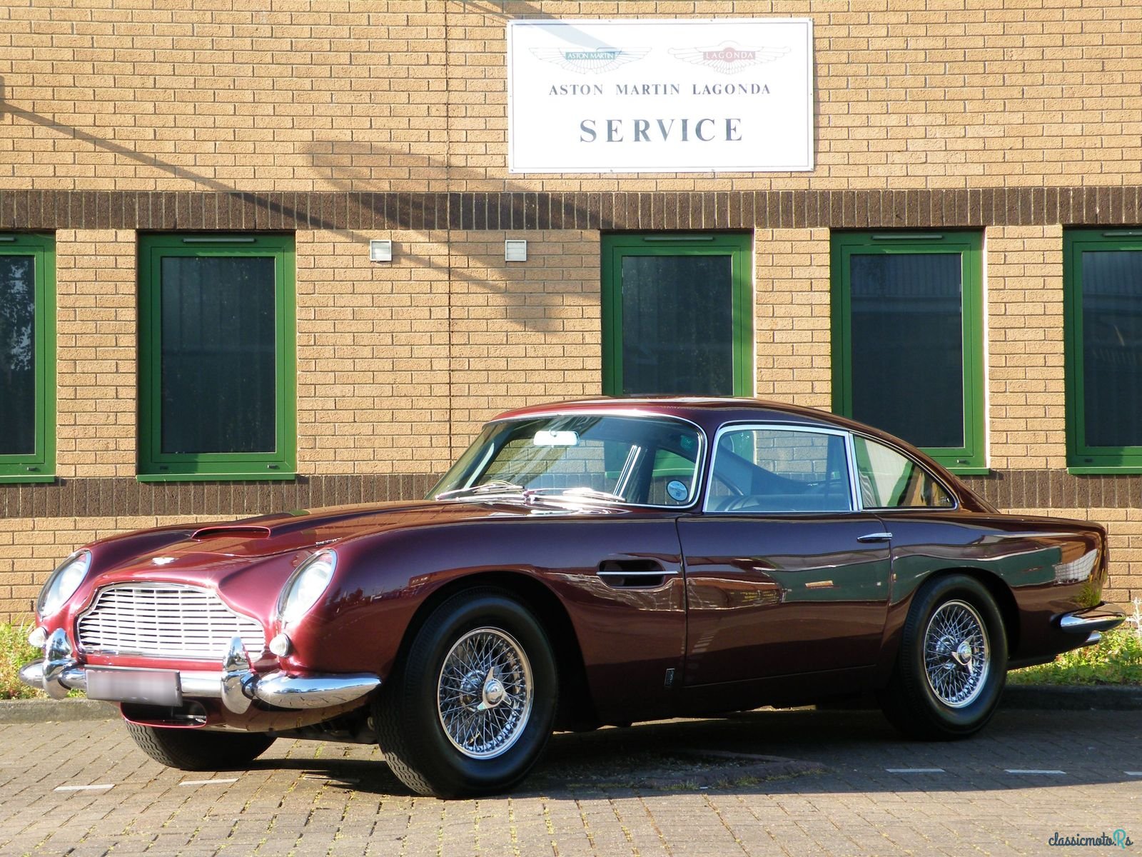 1965' Aston Martin DB5 photo #2
