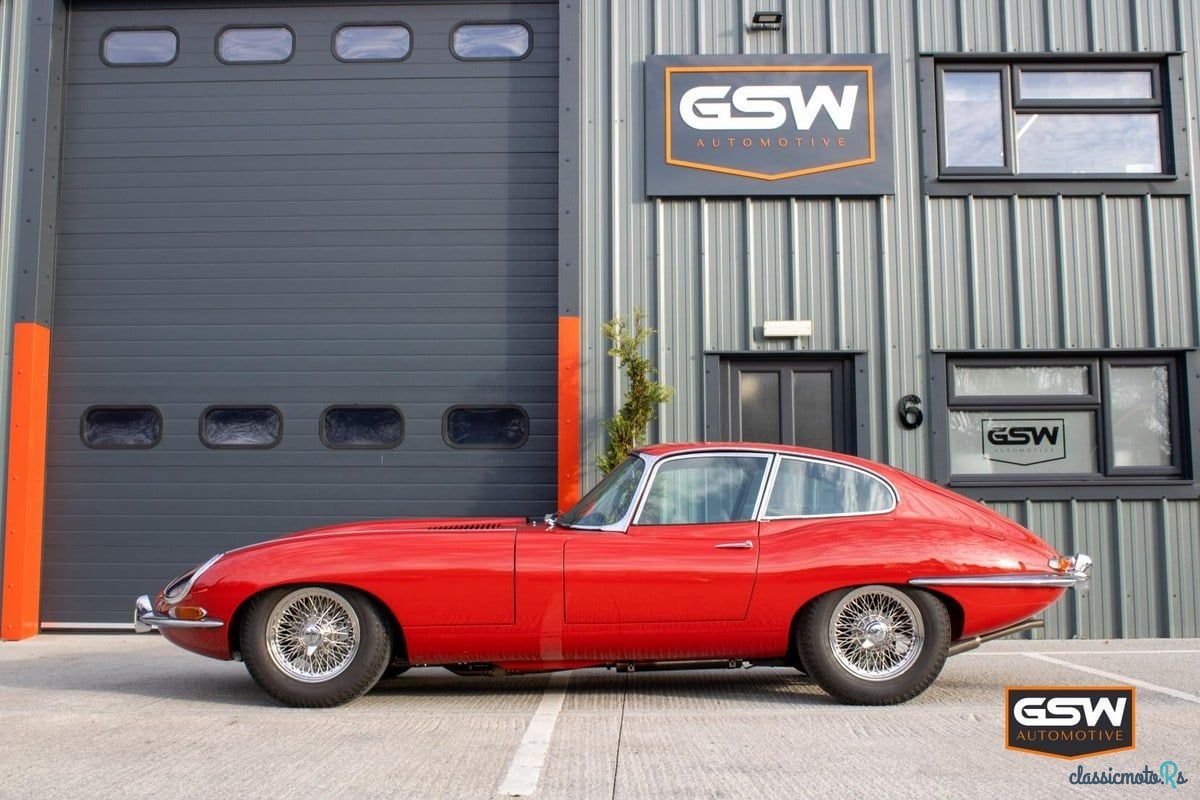 1965' Jaguar E-Type photo #2