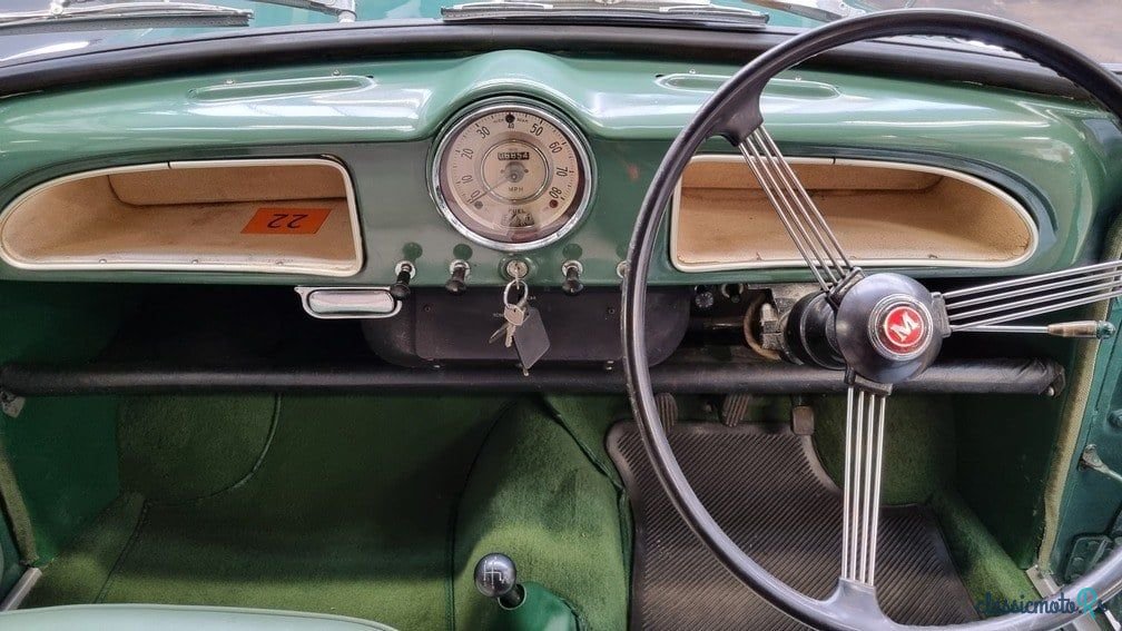 1964' Morris Minor photo #4