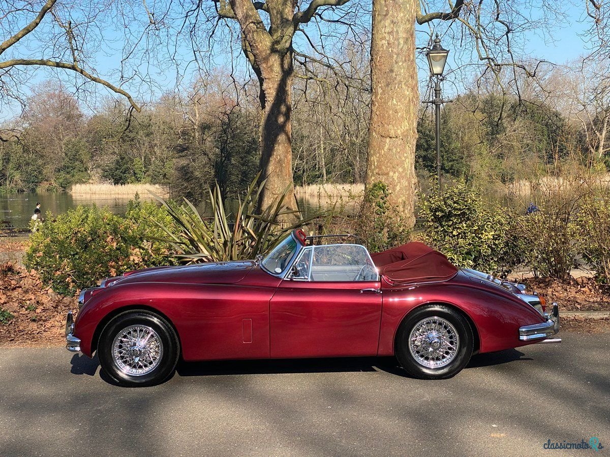 1957' Jaguar Xk150 photo #4