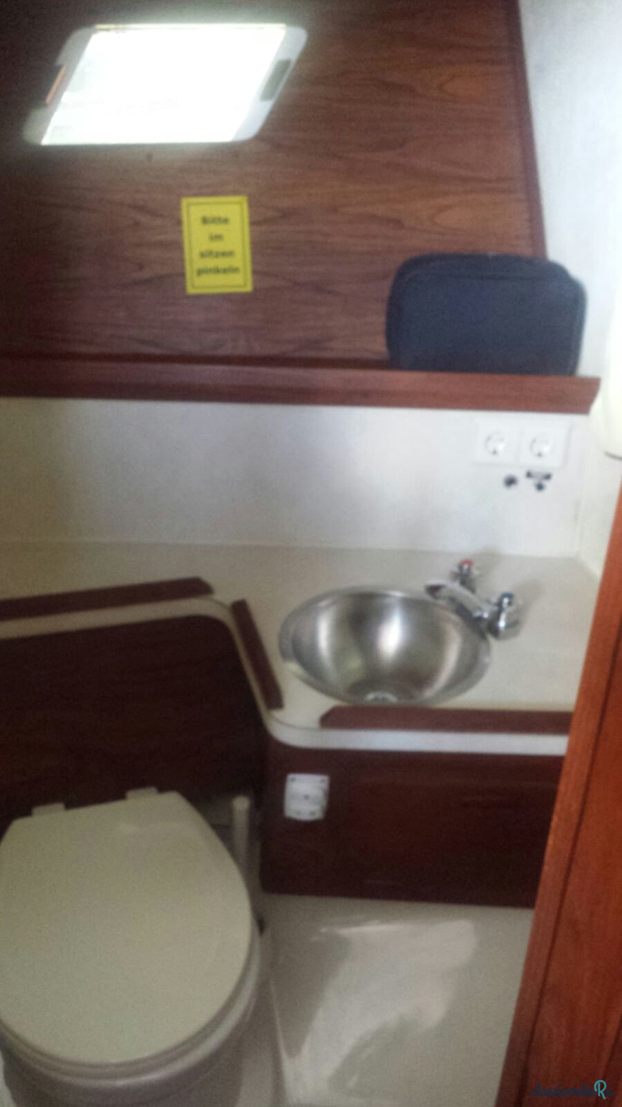 1980' Yacht Trojan 36 TRI Cabin photo #5