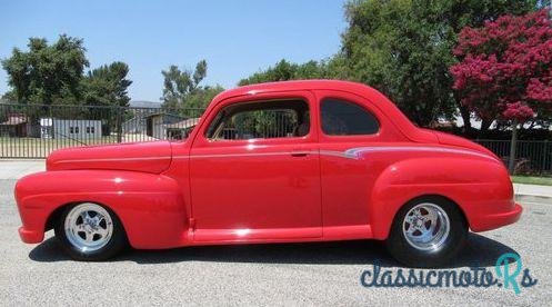 1947' Ford Deluxe photo #1