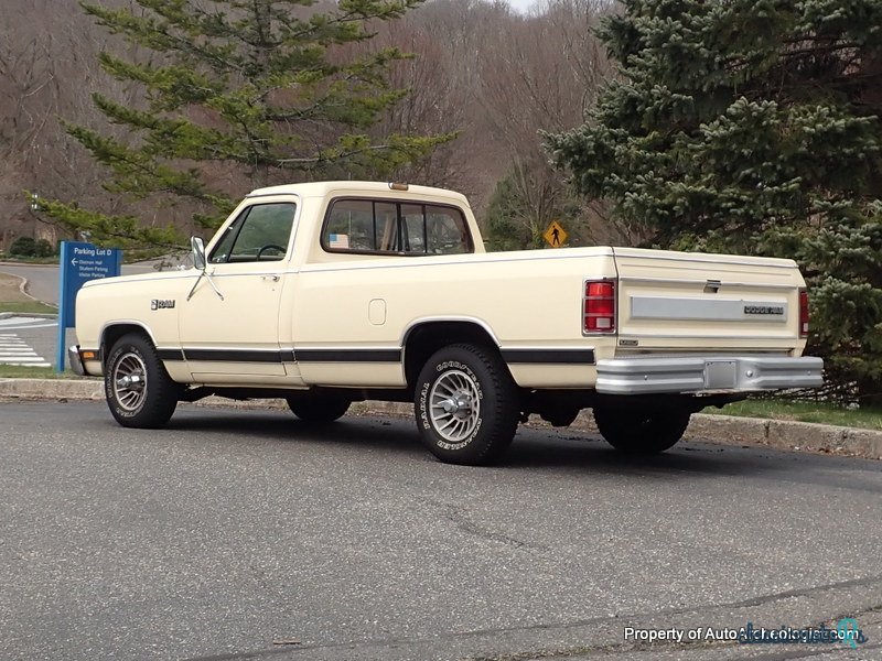 1987' Dodge D/W Truck D-150 LE photo #3