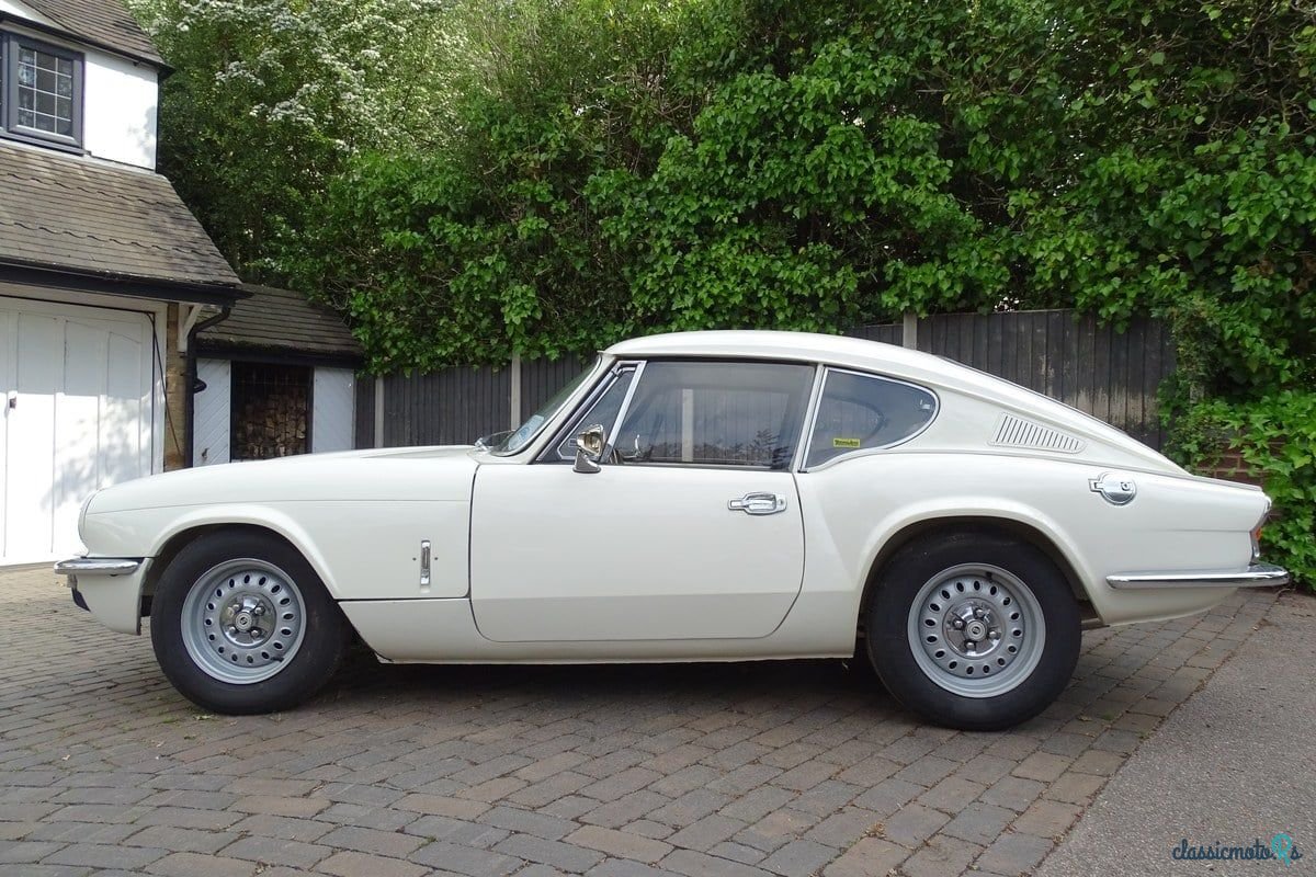 1972' Triumph GT6 photo #2