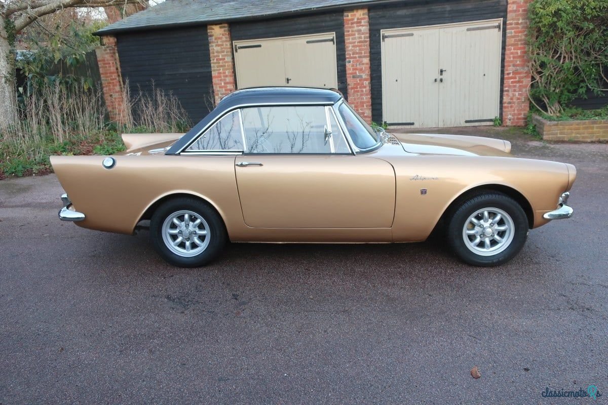 1963' Sunbeam Alpine photo #2
