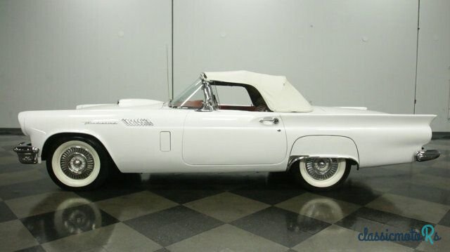 1957' Ford Thunderbird photo #1