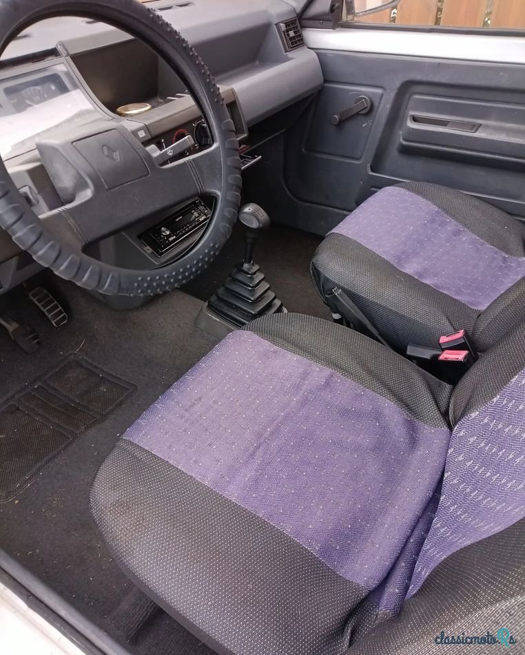 1987' Renault 5 1.2 Gtr photo #2