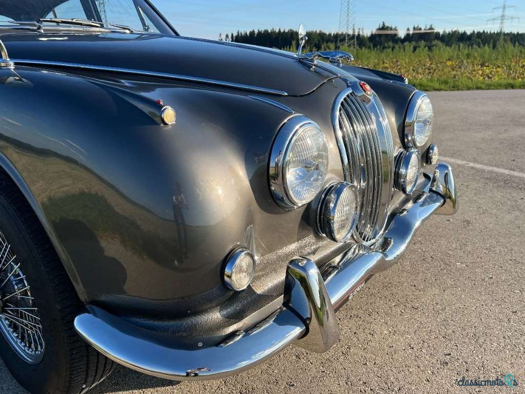 1969' Jaguar 240 photo #6