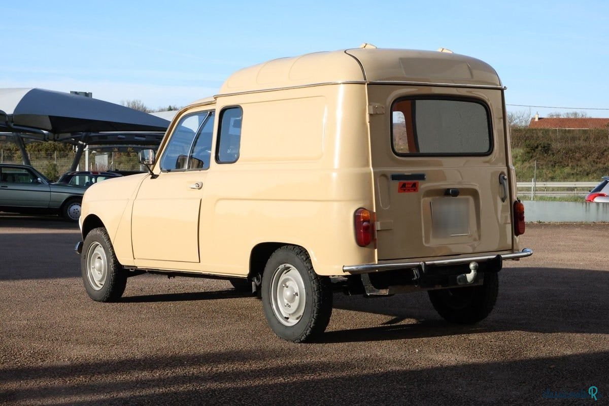 1984' Renault 4L photo #4