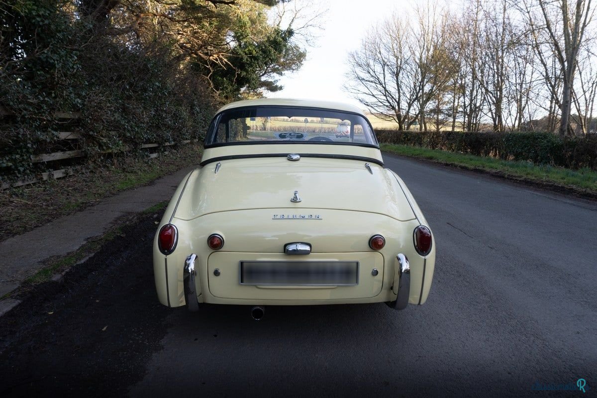 1960' Triumph TR3 photo #5