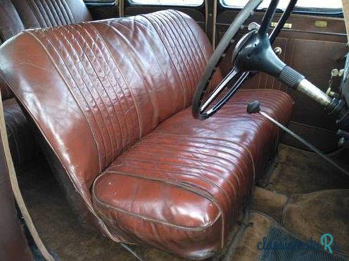 1948' Vauxhall 14 J photo #2