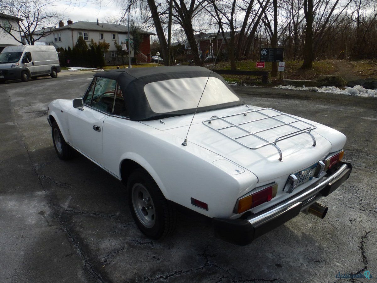 1978' Fiat 124 Spider photo #4