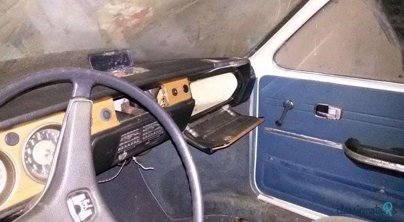 1969' Volkswagen 411 photo #3