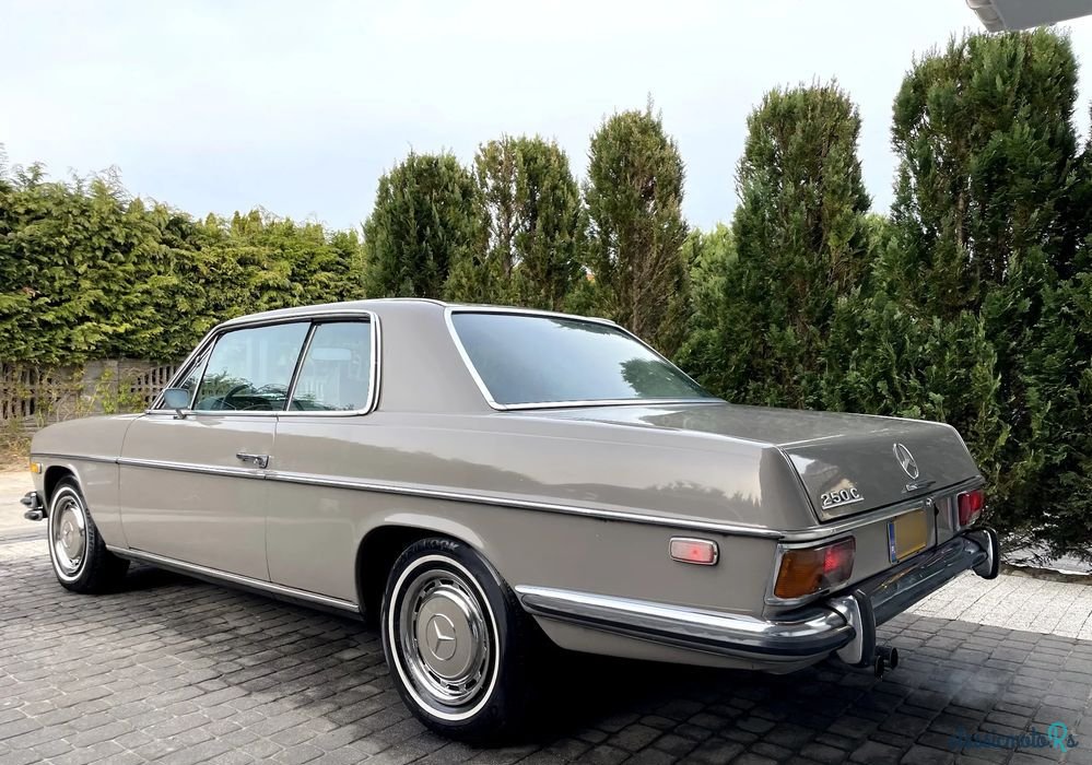 1969' Mercedes-Benz W114 photo #4