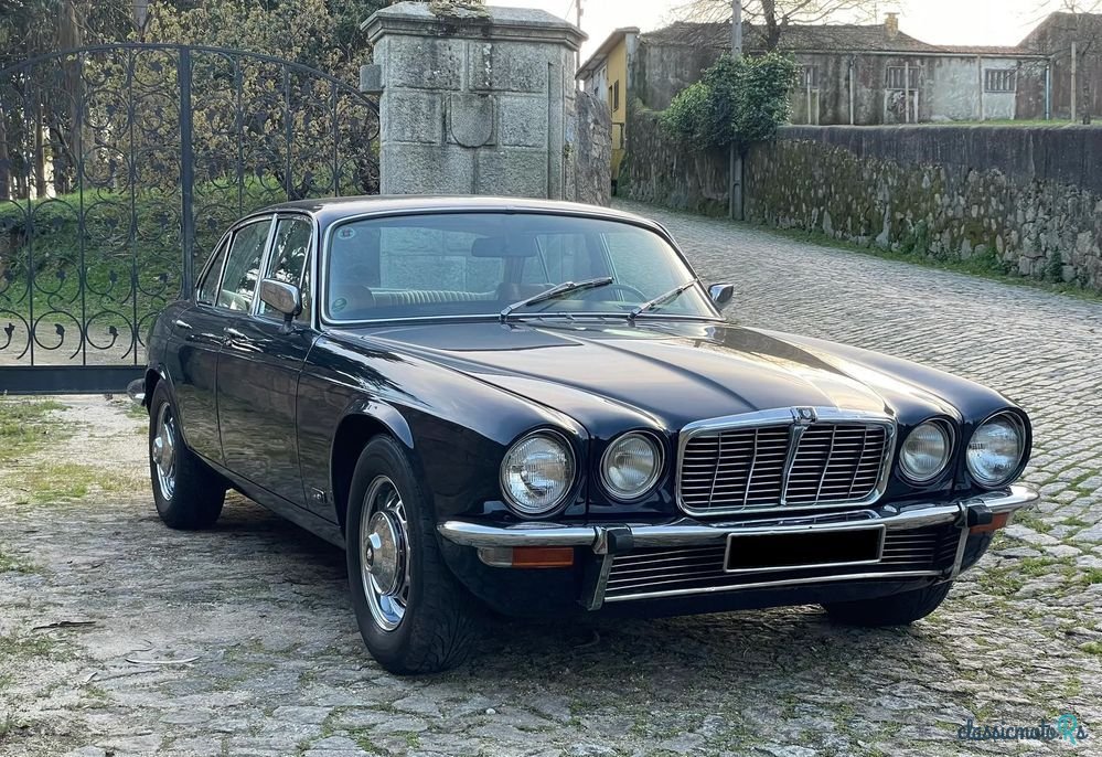 1974' Jaguar XJ 6 4.2 photo #5