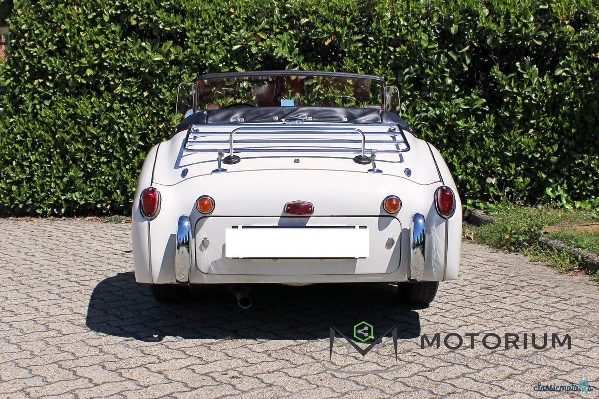 1957' Triumph TR3 photo #6