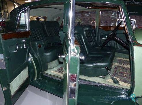 1948' Bentley Vi Saloon Freestone & Webb photo #6