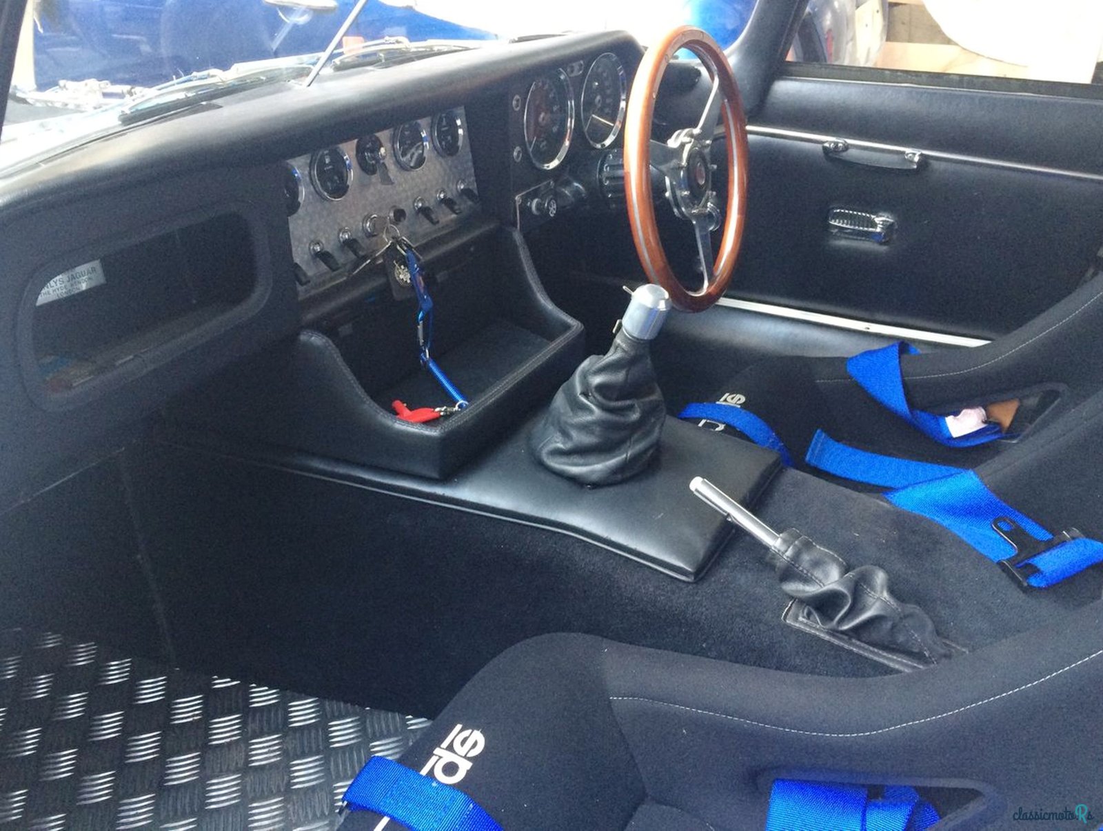 1975' Jaguar E-Type photo #3