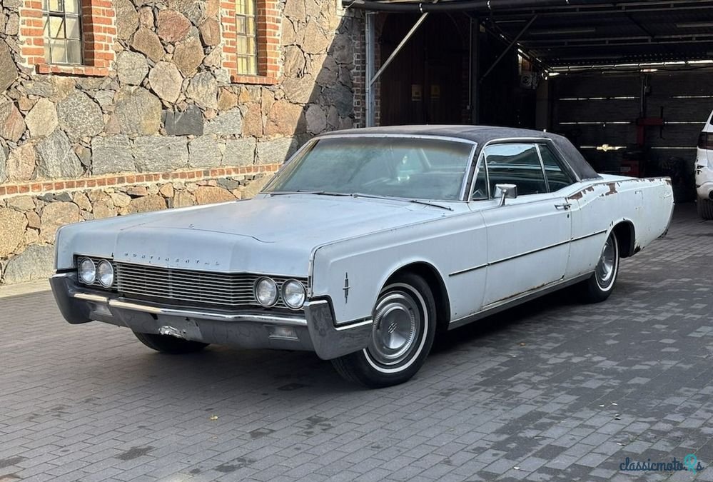 1966' Lincoln Continental photo #2