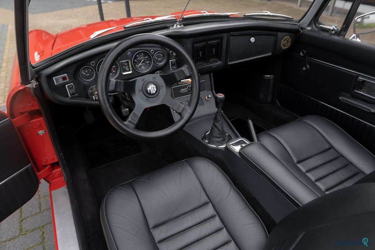 1975' MG B-Type photo #4