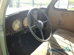 1938' Dodge D8 Sedan photo #1