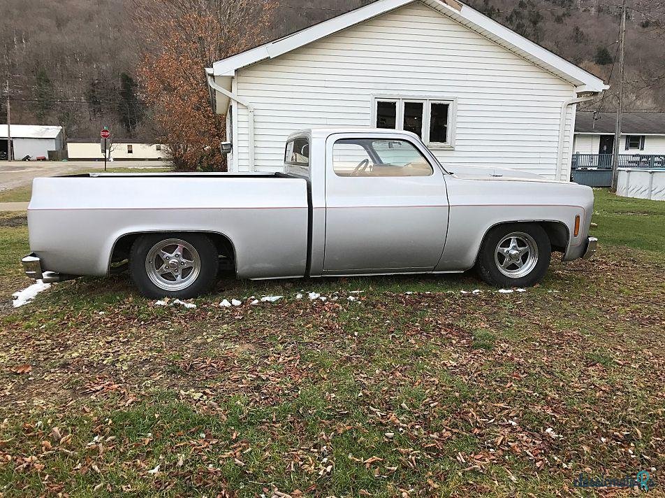1977' Chevrolet C/K Trucks photo #2