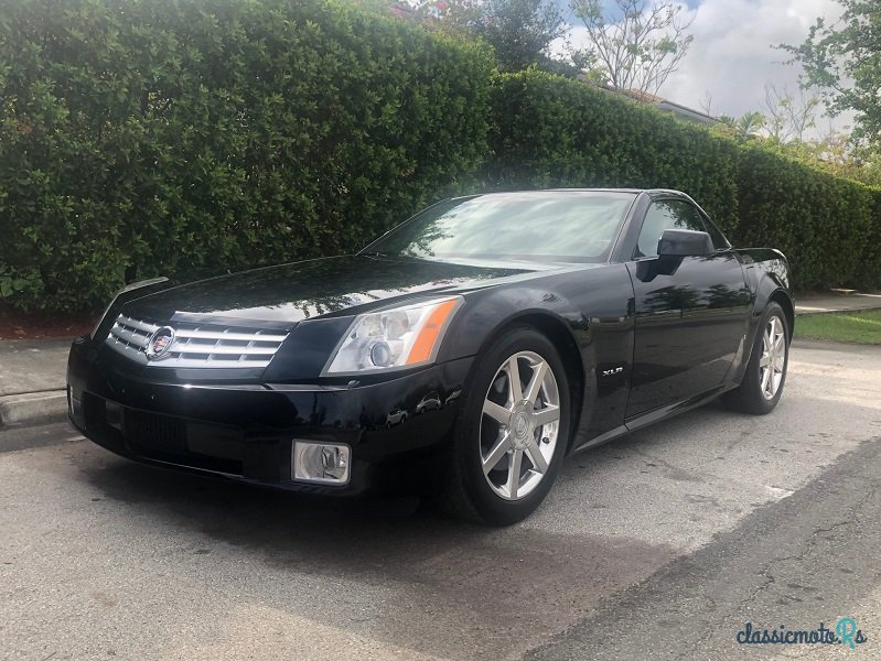 1990' Cadillac XLR photo #1