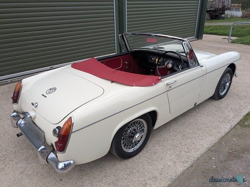 1964' MG Midget photo #3