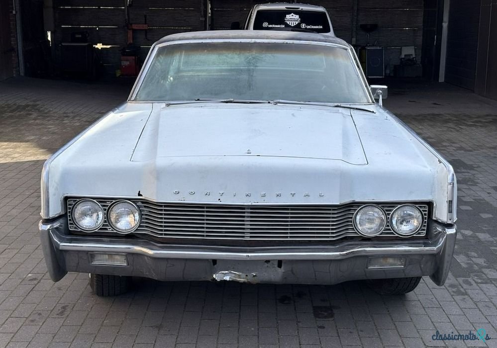 1966' Lincoln Continental photo #3