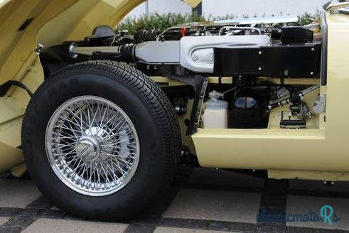 1973' Jaguar E Type V12 Coupé photo #5