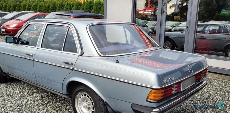 1978' Mercedes-Benz W123 photo #5