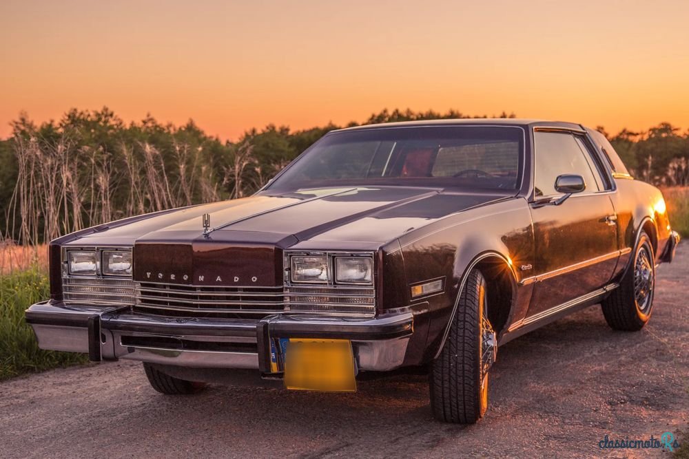 1980' Oldsmobile Toronado photo #2