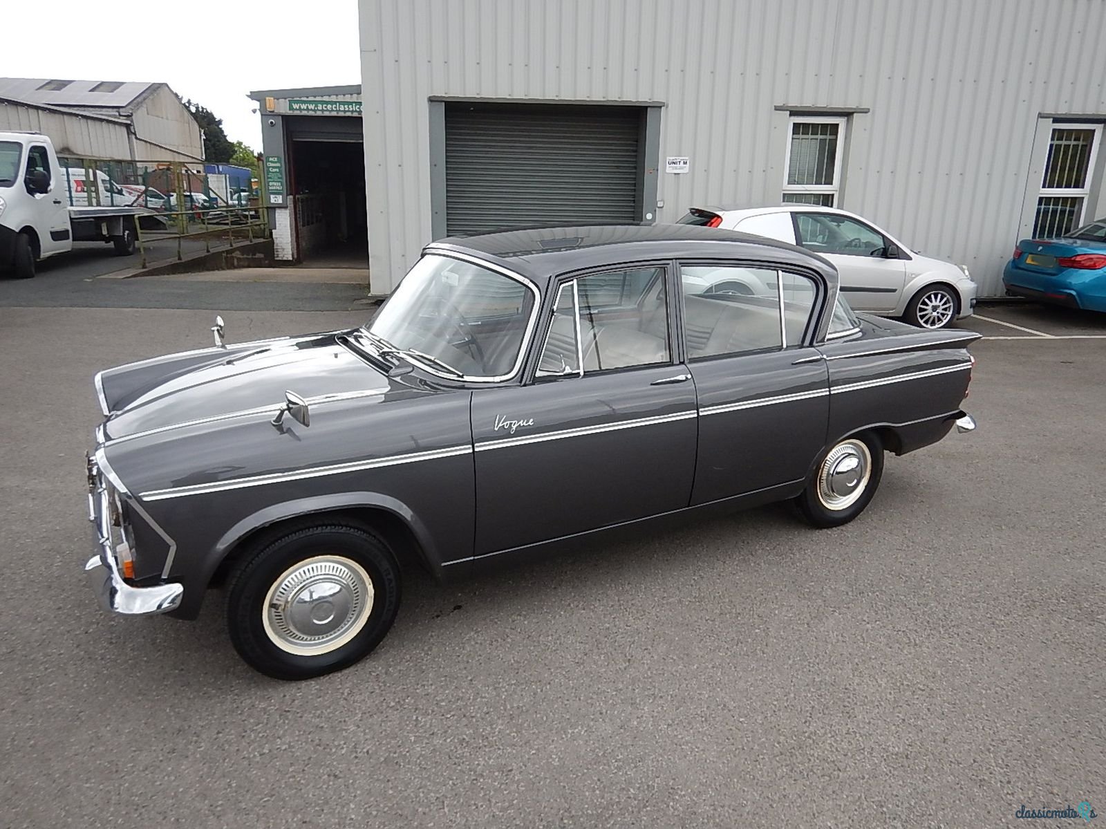 1962' Singer Vogue photo #1