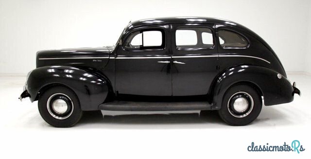 1940' Ford Deluxe photo #2