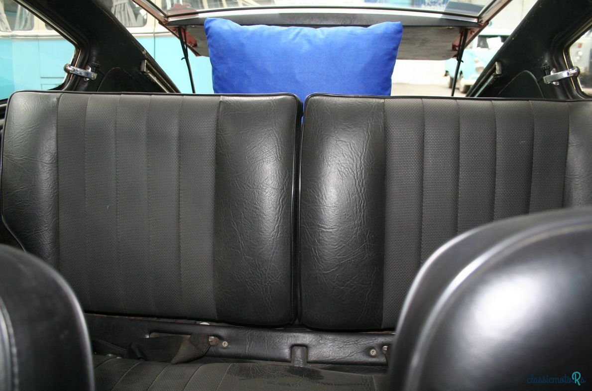 1973' Volkswagen Karmann Ghia photo #3