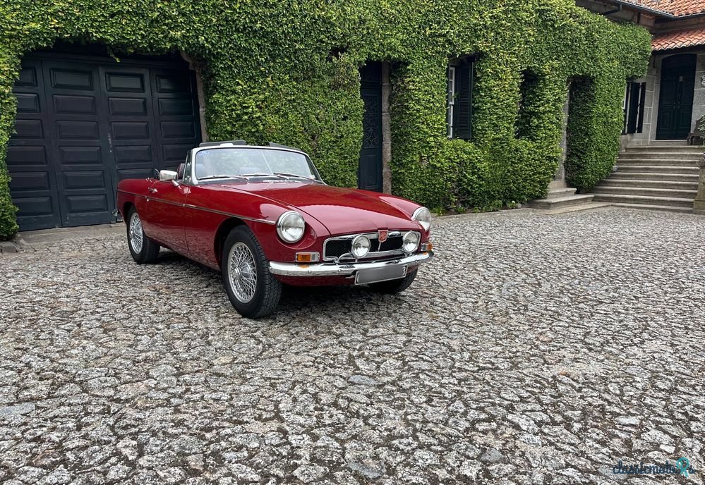 1974' MG MGB photo #5