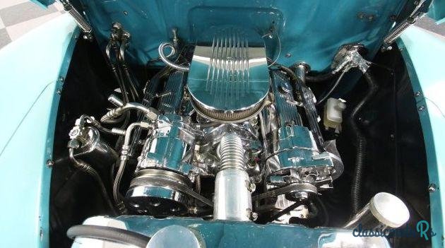 1946' Ford Custom photo #1