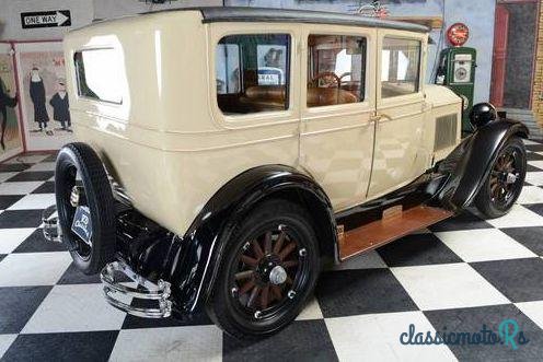 1927' Buick Sedan Model 128 4Dr Sedan photo #1