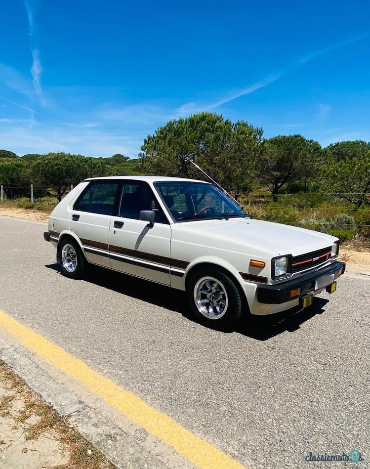 1982' Toyota Starlet photo #1