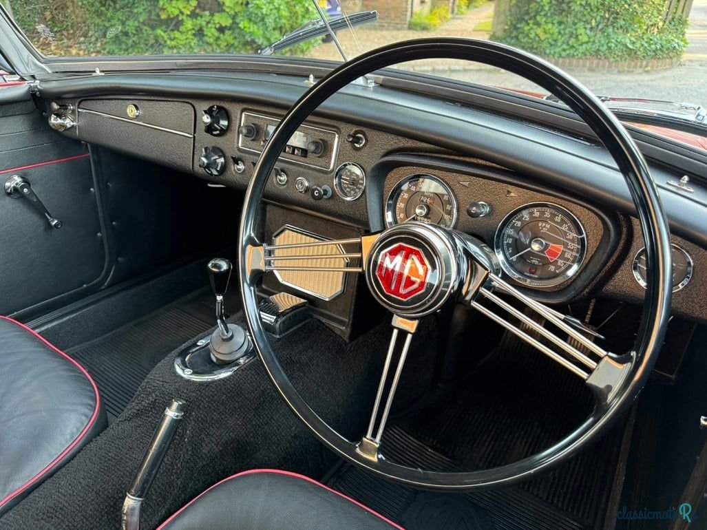 1964' MG MGB photo #6