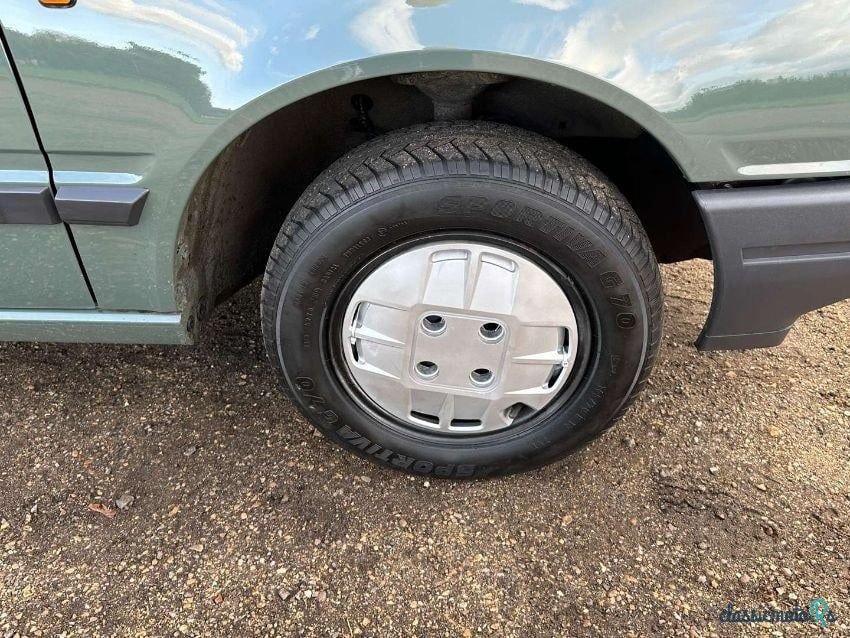 1986' Peugeot 309 photo #3